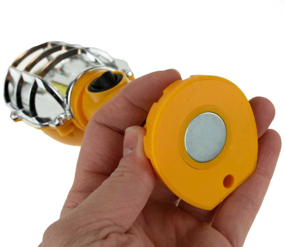 Universalus LED žibintuvėlis