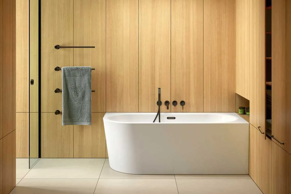 Vonia Besco Avita A-line 150, dešininė, su Klik-klak Graphite su persipylimu slim