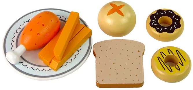 Žaislinė medinė mikrobangų krosnelė su maisto produktais, balta