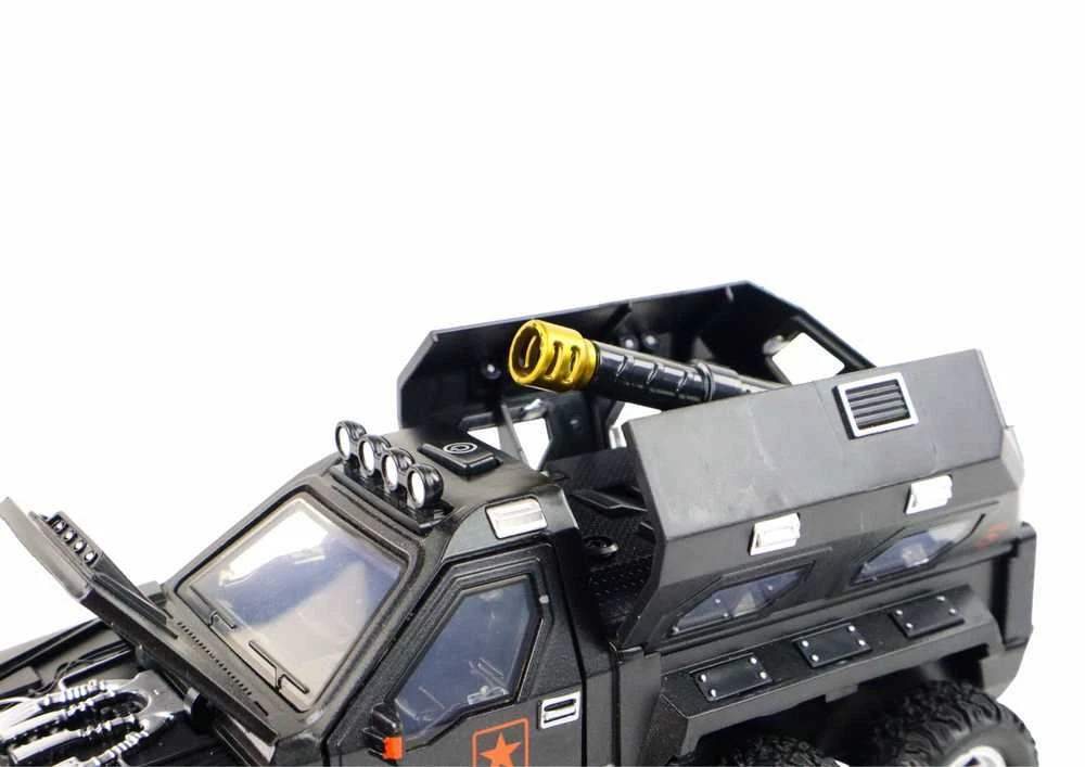 Žaislinis automobilis su patranka (1 vnt.)