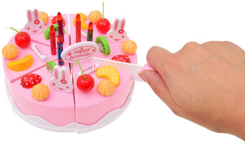Žaislinis gimtadienio tortas su priedais