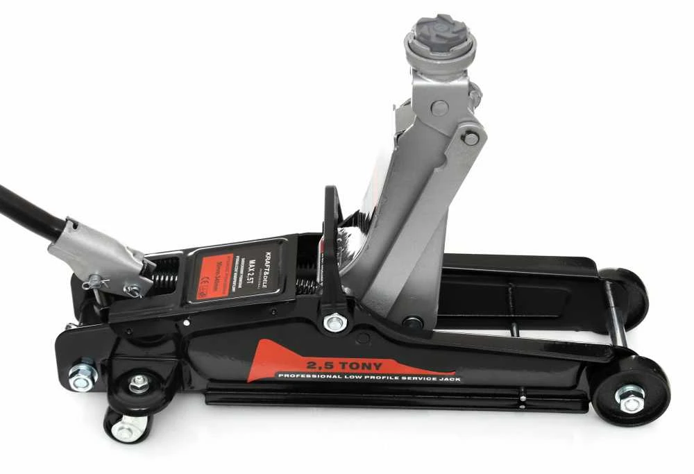 Hidraulinis domkratas žemo profilio su ratukais ir paaukštinimu 2.5T 90-340mm. KRAFT&DELE KD1362