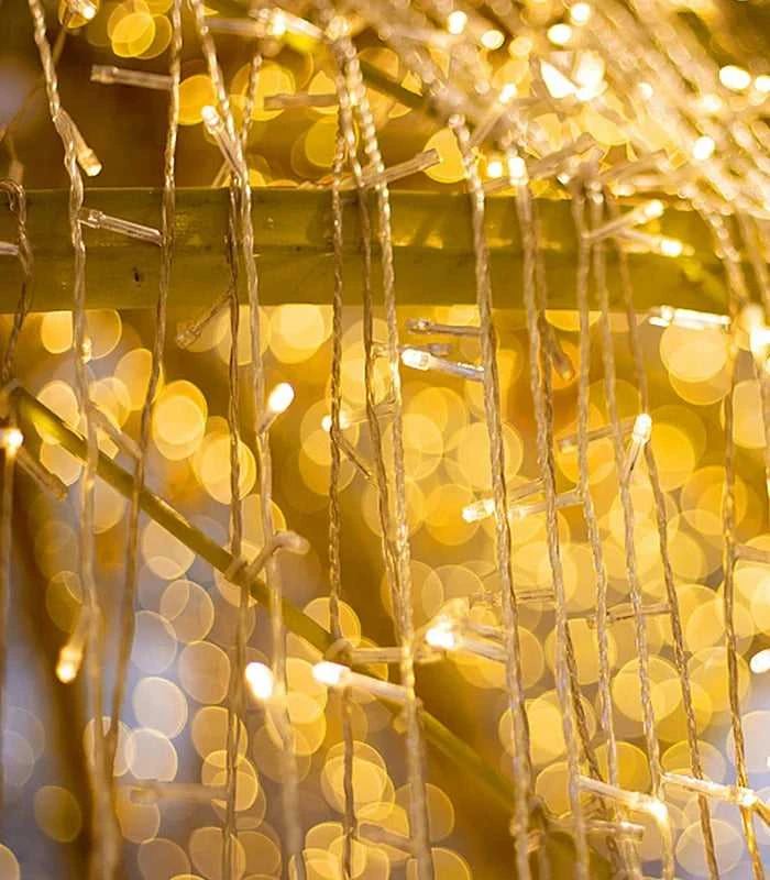 Kalėdinė girlianda - varvekliai 12 m, ŠILTAI BALTA. 300LED