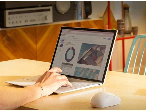 Belaidė pelė Logitech M240 Silent Bluetooth Mouse, baltos spalvos