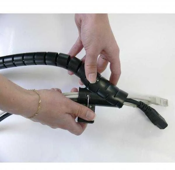 Logo Constrictor, juoda
