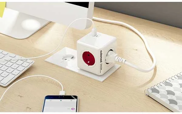 „Cubenest“ – „PowerCube“, 0,1 m, originalus USB PD 20 W, A+C, raudonas, POWERCUBE, 4 lizdai, USB A+C, maitinimo tiekimas 20 W