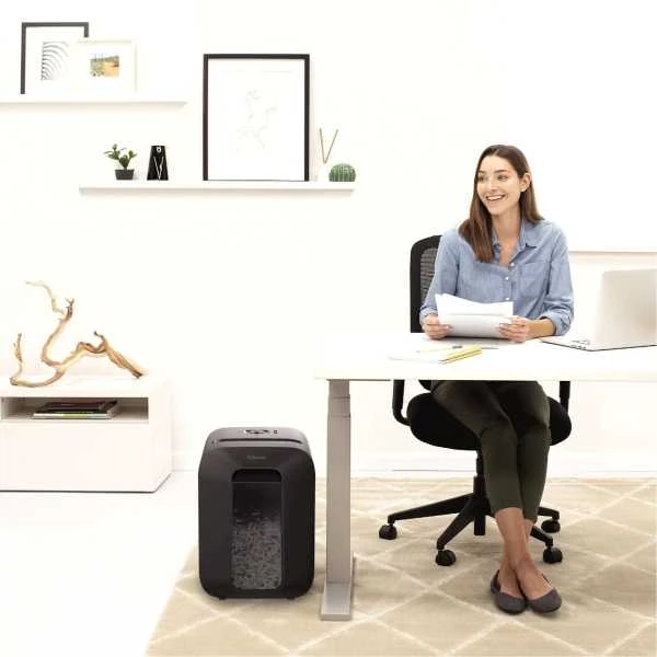 Fellowes LX45 naikiklis naudojimo aplinkoje