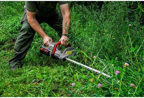 Akumuliatorinės gyvatvorių žirklės Graphite 5902062501165