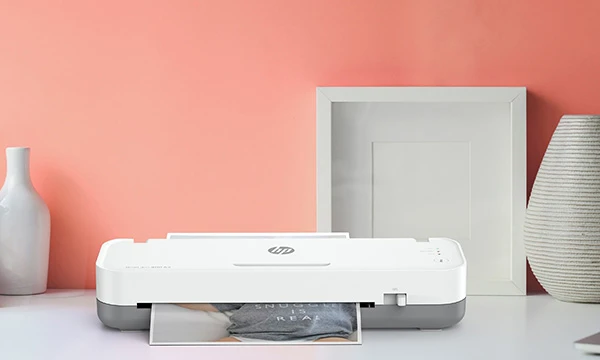 Hewlett Packard (HP) Laminatorius - HP ONELAM 400 A4 Karštas/Šaltas 400 mm/min su Pjovikliu ir Maišeliais