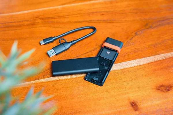 Verbatim M.2 NVMe USB 3.2 Gen 2 SSD korpusas su USB A/USB C kabeliu, juodas 32261
