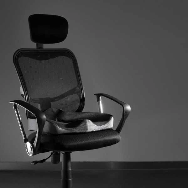WP Ortopedinė pagalvė, slėgiui atsparus plastikinis antgalis, ergonomiška, juoda, Powerton