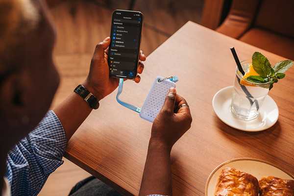 Kietasis diskas Dysk Zewnętrzny Verbatim Pocket SSD 2TB USB-C 3.2 gen.2 balta-Šviesiai mėlynas 32321