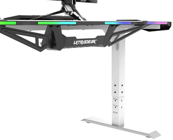Žaidimų stalas Ultradesk Force Gaming Desk, LED RGB Prismatic, Baltas su juodu kilimėliu