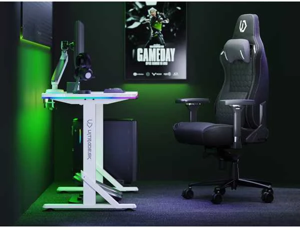 ULTRADESK IRON Baltas žaidimų stalas, 132,5x60,5 cm, 71-81 cm, mechaniškai reguliuojamas aukštis