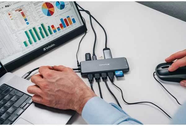 Verbatim CMH-14 C tipo USB 5000 Mbit/ai Sidabras