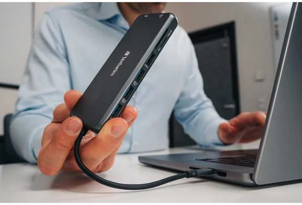 Verbatim CMH-14 C tipo USB 5000 Mbit/ai Sidabras