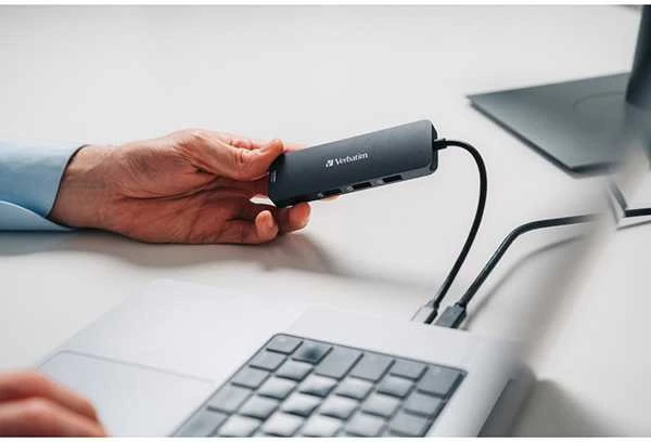 Verbatim Adapteris Hub USB-C – 2xHDMI/ 3xUSB-A/SD/Micro SD/USB-C pilkos spalvos 32151