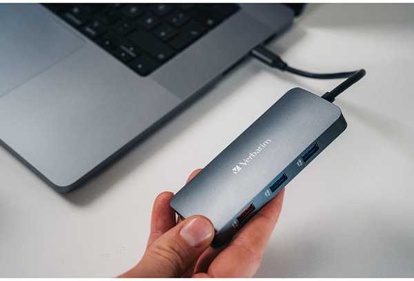 Verbatim CMH-09 C tipo USB 10000 Mbit/ai Sidabras