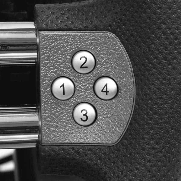 DEFENDER žaidimų ratas FORSAGE GTR USB 12 mygtukų pavarų dėžė