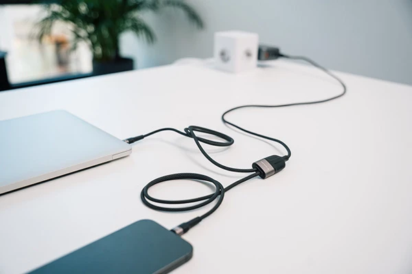Verbatim kabelis USB-C USB-C to Dual USB-C - 100W, 1,5m, juoda, box, 30279
