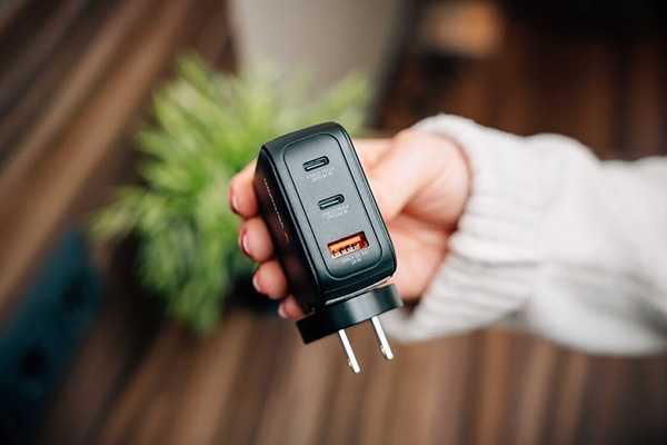 „Verbatim“, „Mini GaN“ įkroviklis su ekranu ir laidu, 2 x USB-C / 1 x USB-A, pilkas, 65 W, keičiami ES, JK, JAV kištukai