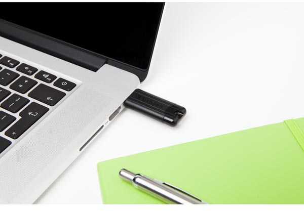 Verbatim USB atmintinė, USB 3.0, 256 GB, PinStripe, Store N Go, juoda, 49320, USB A, su ištraukiama jungtimi