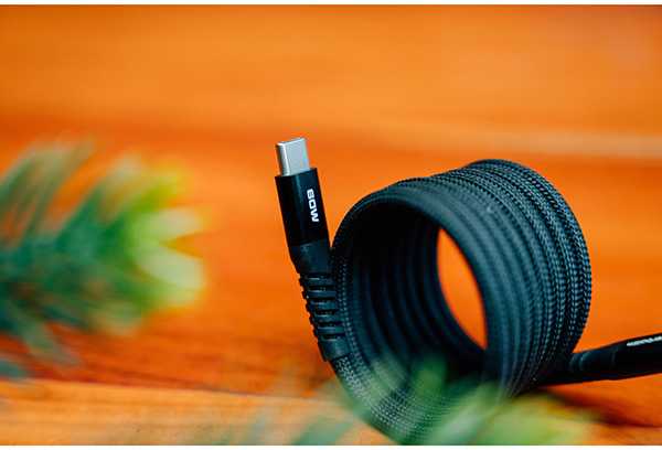 „Verbatim“ magnetinis sinchronizavimo ir įkrovimo laidas USB-C į USB-C, 60 W, 120 cm, Juodas