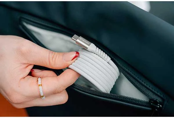 „Verbatim“ magnetinis sinchronizavimo ir įkrovimo laidas USB-C į USB-C, 60 W, 120 cm, pilkas