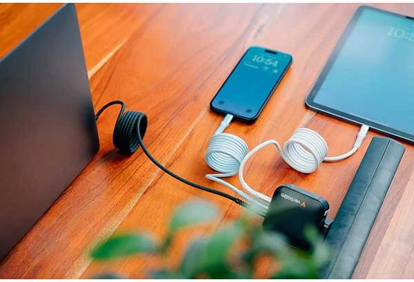 „Verbatim“ magnetinis sinchronizavimo ir įkrovimo laidas USB-C į USB-C, 100 W, 120 cm, Mėlyna
