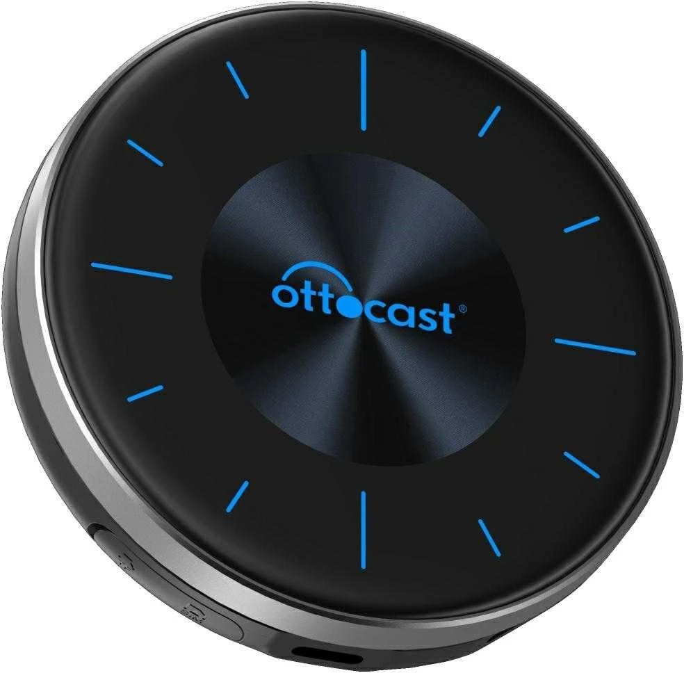 Ottocast P3 multimedijos adapteris su šviečiančiu ciferblatu
