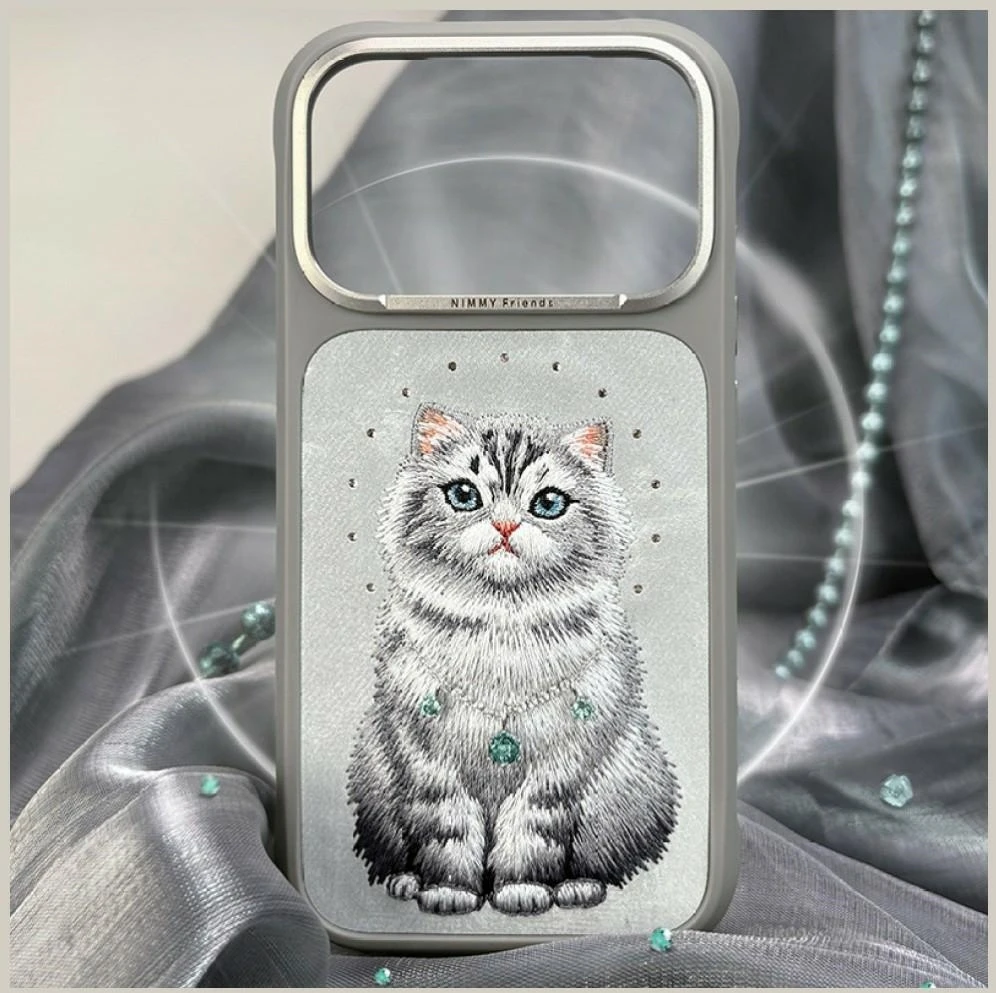 Dėklas NIMMY case LUCKY FASHION CAT compatible with MagSafe for IPHONE 18 Pro/17 Pro pilkas