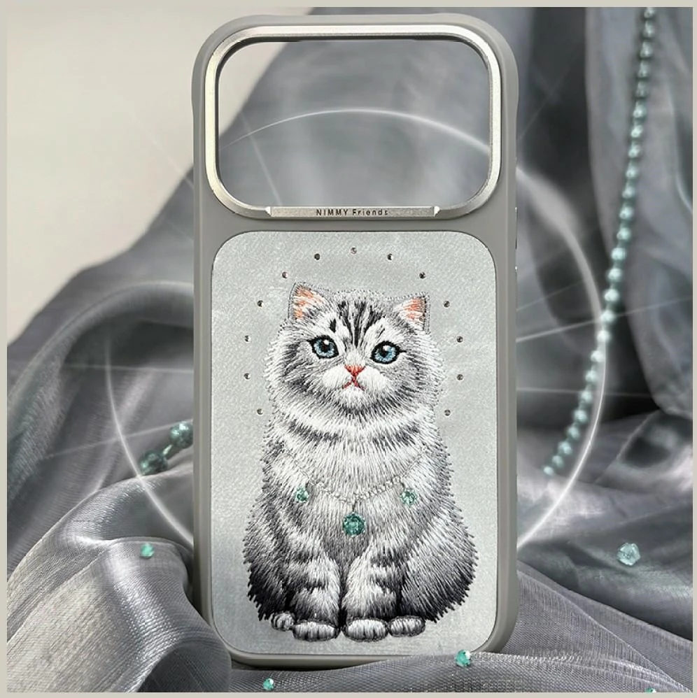 Dėklas NIMMY case LUCKY FASHION CAT compatible with MagSafe for IPHONE 18 Pro Max/17 Pro Max pilkas