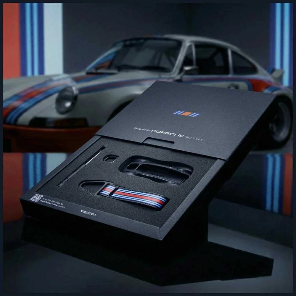 Dėklas Spigen PK100 Porsche Key Fob Case juodos spalvos