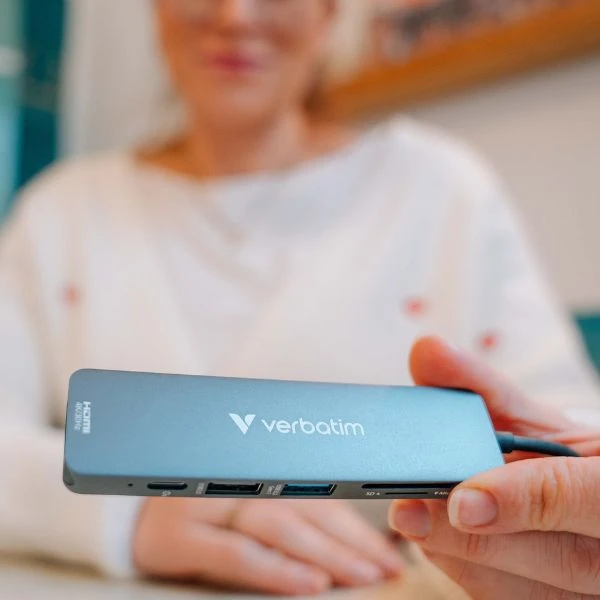 USB Hub Verbatim USB-C/HDMI/USB-A 3.2/USB-A 2.0/SD/Micro SD aliuminio korpusas 32156 aprašymas - Prekės nuotrauka USB Hub Verbatim USB-C/HDMI/USB-A 3.2/USB-A 2.0/SD/Micro SD aliuminio korpusas 32156 aprašymas - Prekės nuotrauka