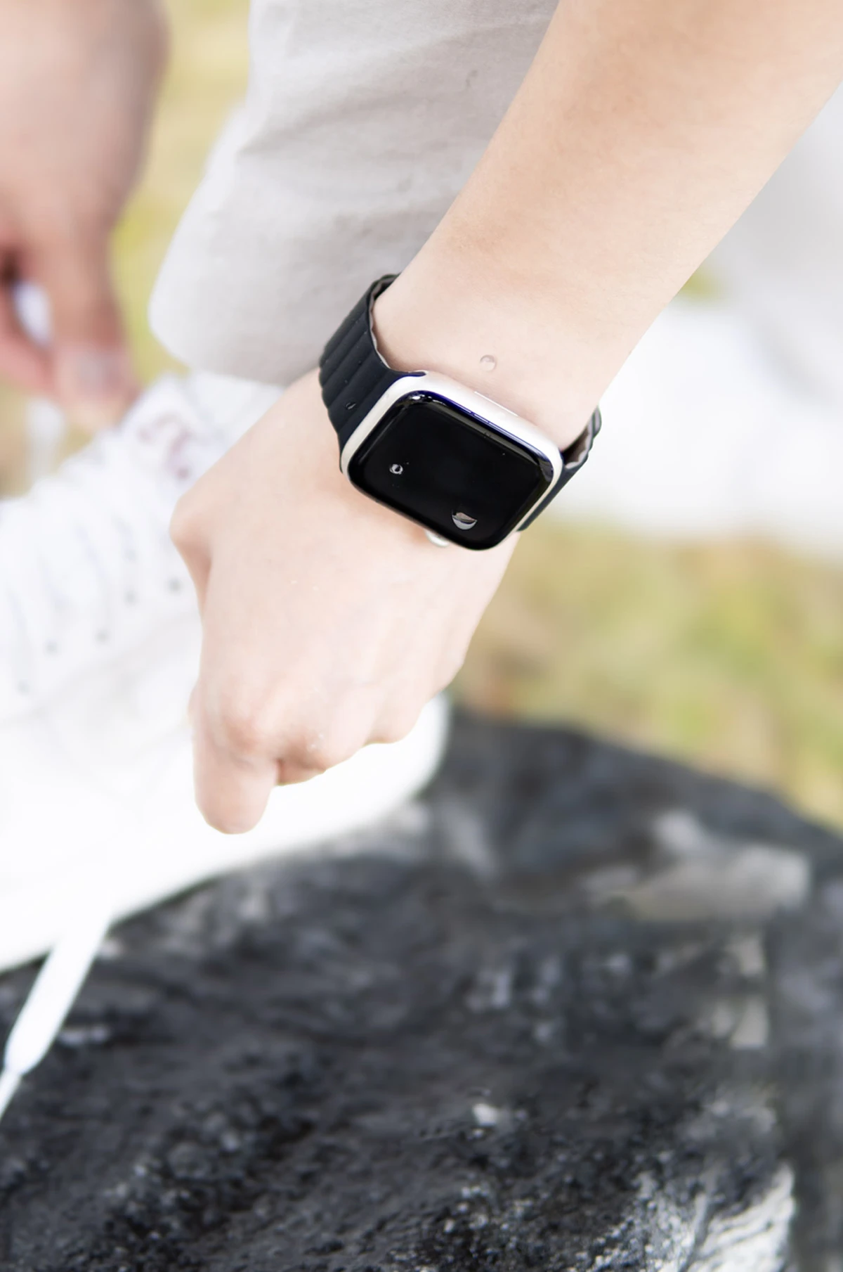 Araree dirželis Silicone Link Apple Watch38/40/41mm rožinė-žalia/pink-khaki AR70-01908B aprašymas - Prekės nuotrauka