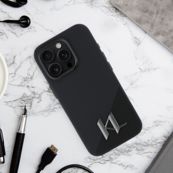 Karl Lagerfeld Silikoninis šešėlinis metalinis pradinis MagSafe Apple iPhone 16 Pro dėklas - Baltas aprašymas - Prekės nuotrauka Karl Lagerfeld Silikoninis šešėlinis metalinis pradinis MagSafe Apple iPhone 16 Pro dėklas - Baltas aprašymas - Prekės nuotrauka