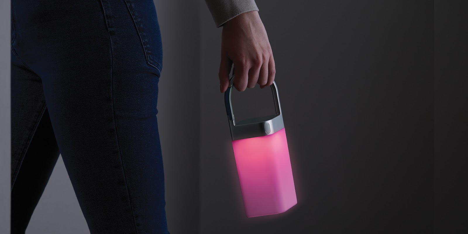 Dėklas Lexon „Horizon“ belaidė LED lempa, šviesiai mėlyna LH77LB1 aprašymas - Prekės nuotrauka Dėklas Lexon „Horizon“ belaidė LED lempa, šviesiai mėlyna LH77LB1 aprašymas - Prekės nuotrauka