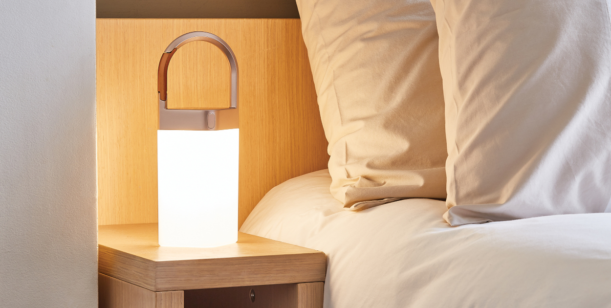 Dėklas Lexon Horizon belaidė LED lempa oranžinė LH77O1 aprašymas - Prekės nuotrauka Dėklas Lexon Horizon belaidė LED lempa oranžinė LH77O1 aprašymas - Prekės nuotrauka