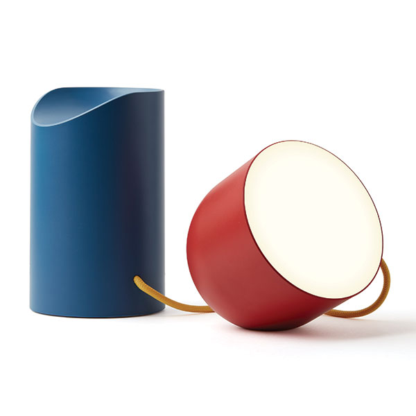 Lexon Orbe Lampa LED mėlyna-raudona/mėlynas-red LH88DRY aprašymas - Prekės nuotrauka Lexon Orbe Lampa LED mėlyna-raudona/mėlynas-red LH88DRY aprašymas - Prekės nuotrauka