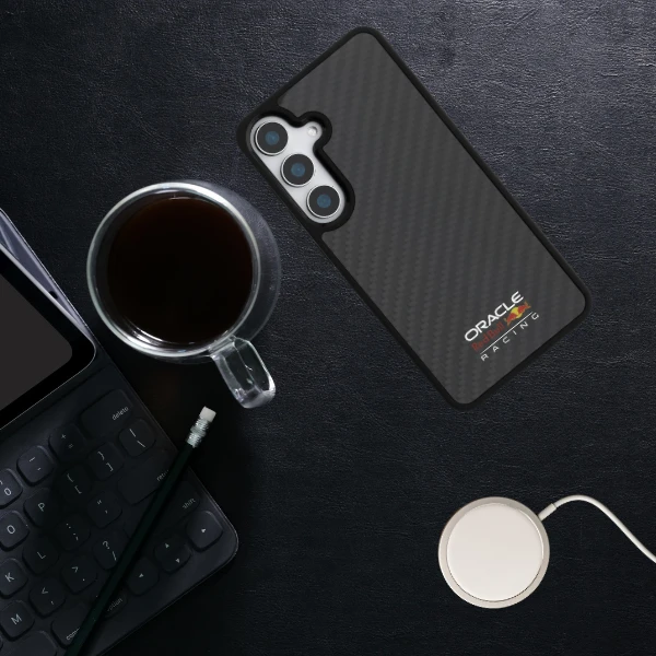 Red Bull Raudona Bull Original dėklas Raudonas BULL Real Carbon Fiber Shiny Logo MagSafe skirtas Samsung Galaxy S25 juodos spalvos aprašymas - Prekės nuotrauka Red Bull Raudona Bull Original dėklas Raudonas BULL Real Carbon Fiber Shiny Logo MagSafe skirtas Samsung Galaxy S25 juodos spalvos aprašymas - Prekės nuotrauka
