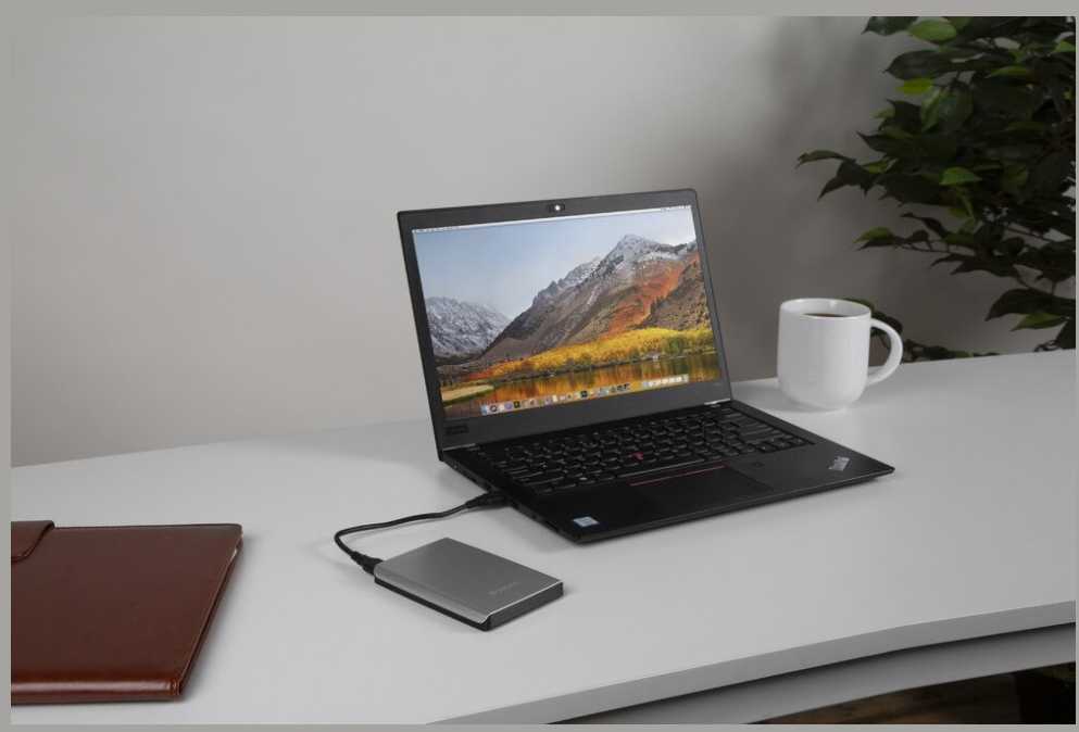 Kietasis diskas 2,5 Verbatim 8.9cm 2TB USB 3.0 Store n Go Sidabrinis retail