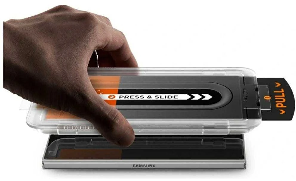 Apsauginis grūdintas stiklas Samsung Galaxy Z Fold 7 telefonui „Spigen Glas.TR EZ Fit Pro HD 2 vnt.”