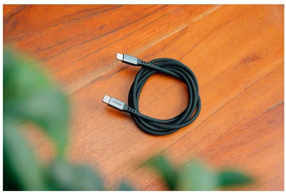 „Verbatim“ sinchronizavimo ir įkrovimo laidas USB-C į USB-C, 100 W, 120 cm, Juodas