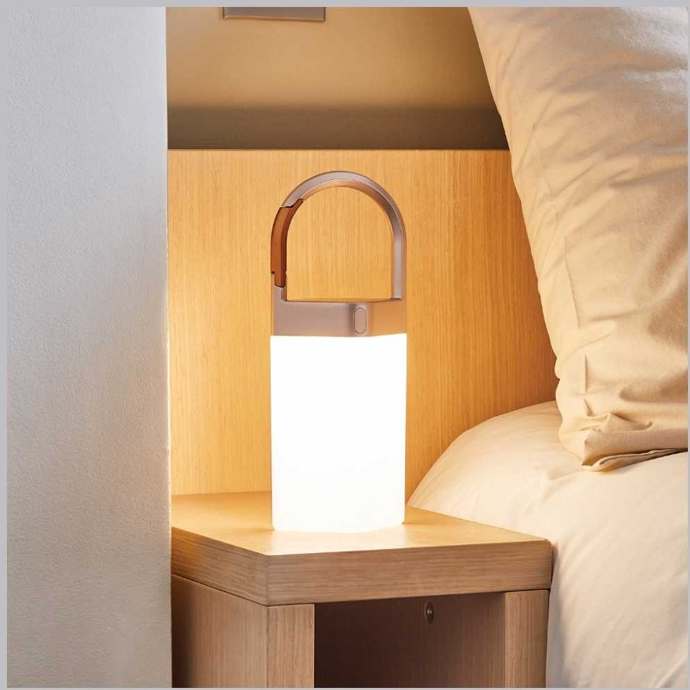 Lexon „Horizon“ belaidė LED lempa, auksinė LH77D