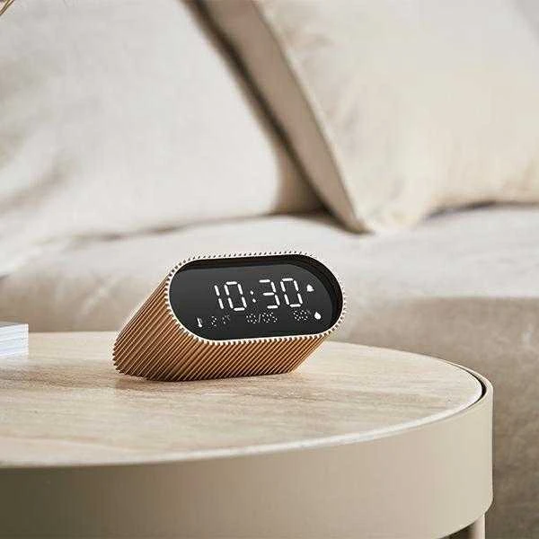 Lexon Ray Clock Žadintuvas su czujnikiemtemperatury i wilgotności auksinė/vivid auksinis LR155VG3