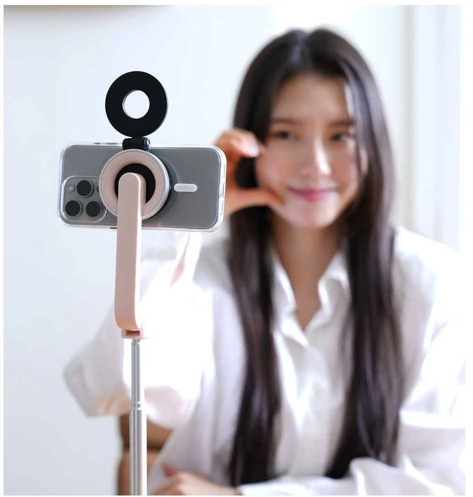 „Araree Magfie Light MagSafe“ juoda nešiojama LED lempa