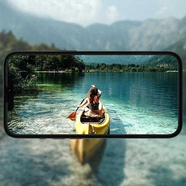 Apsauginis stiklas Spigen ALM GLASS FC Apple iPhone 13 / 13 Pro / 14 su juodos spalvos krašteliu