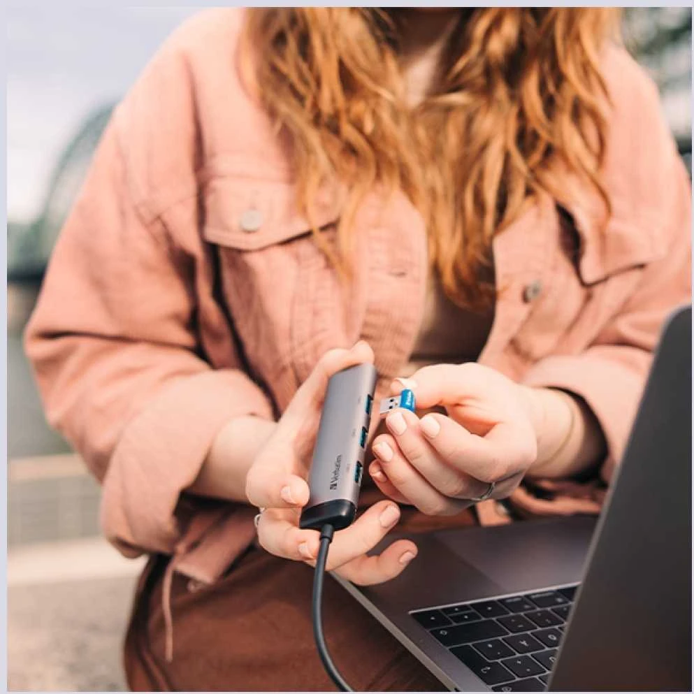 Verbatim Adapteris Hub USB-C - 4xUSB-A 3.2 pilkos spalvos 49147