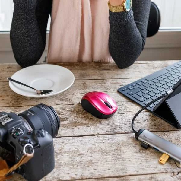 Kompiuterinė pelė Verbatim Go Nano Wireless Mouse Hot Pink/ belaidė