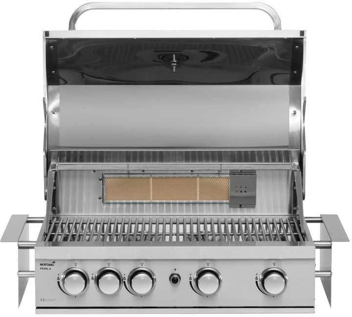 Įmontuota „Mustang Gas Grilis Pearl 4“.